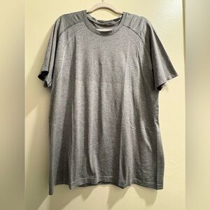 lululemon athletica Heather Gray Short Sleeve Tee